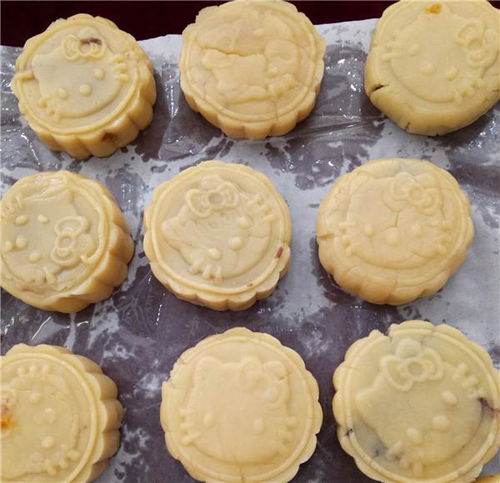 (花好月圆中秋月饼礼盒)花好月圆月饼:品味传统中秋,传承美好家园 (花好月圆中秋月饼礼盒)花好月圆月饼:品味传统中秋,传承美好家园