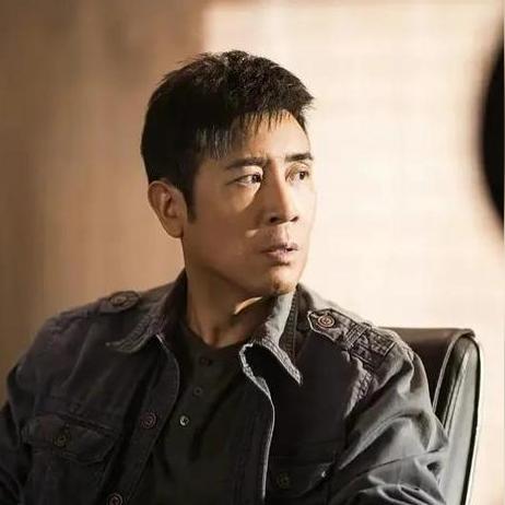 (银之守墓人下拉式酷漫屋)银之守墓人漫画免费阅读:探索神秘墓地与守护者的奇幻冒险 (银之守墓人下拉式酷漫屋)银之守墓人漫画免费阅读:探索神秘墓地与守护者的奇幻冒险